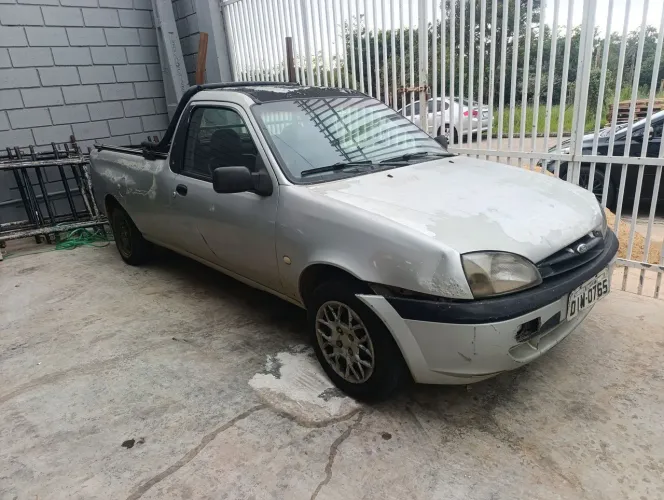 Ford Courier 1.6 L/ 1.6 Flex 2004