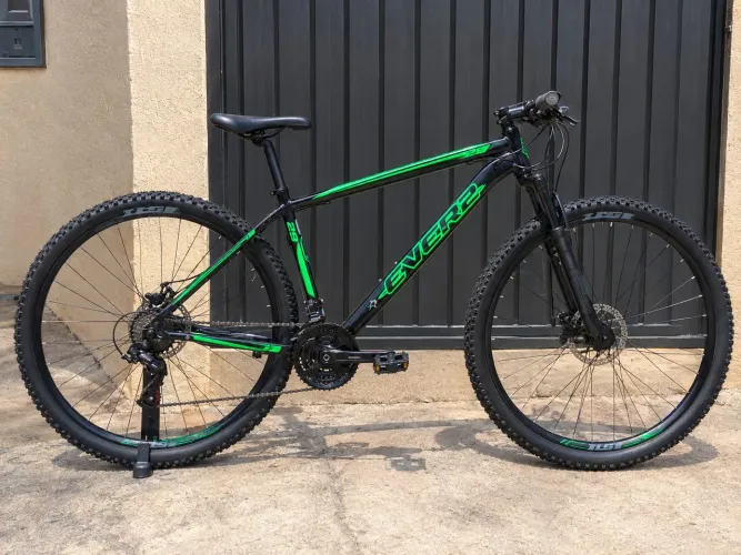 VENDO BICICLETA NOVA - ARO 29