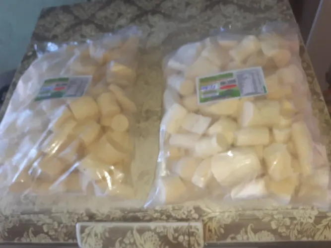 Macaxeira descascada dá manteguinha 