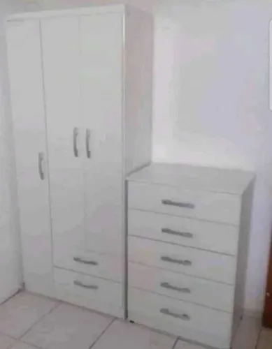 Guarda roupa 3P 2G + Cômoda 5G