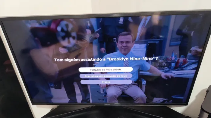 Smart TV Samsung 40" 4K HDR (UN40MU6100)