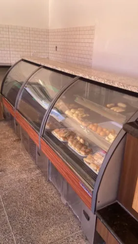Freezer expositor de tortas e bolos de padaria