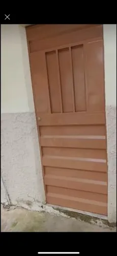 VENDE-SE CASA