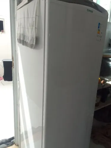 Vendo Refrigerador Cônsul Frost Free seminova, excelente oportunidade, com nota fiscal