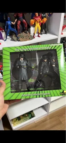 Figuras Factory Toys - Besouro verde