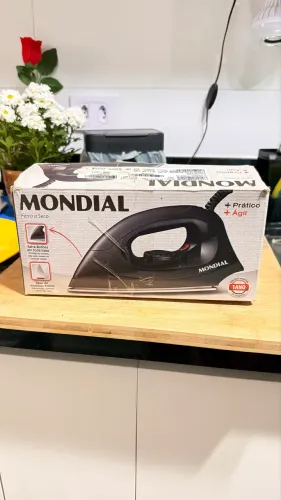 Ferro de passa roupa Mondial