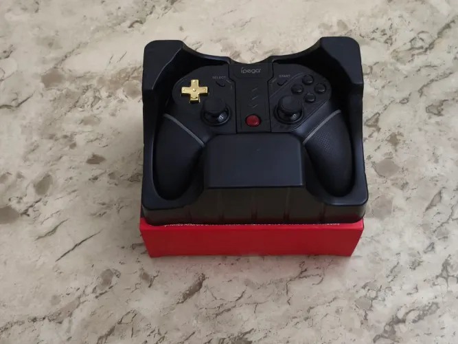 Controle Ipega PG-9218 Preto e Dourado Sem Fio - NOVO NA CAIXA