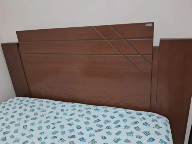 Cabeceira de Madeira para Casal