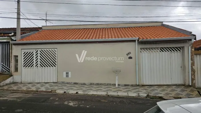Casa á Venda no Jardim Leonor-Paulínia
