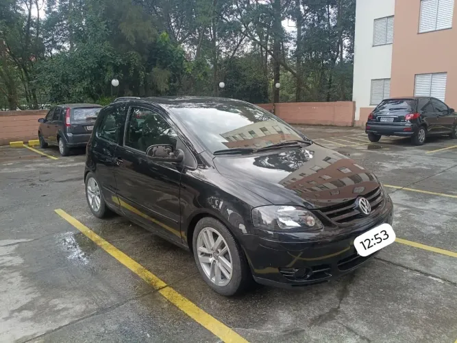 Volkswagen Fox Plus 1.0mi/ 1.0mi Total Flex 8V 3P 2004