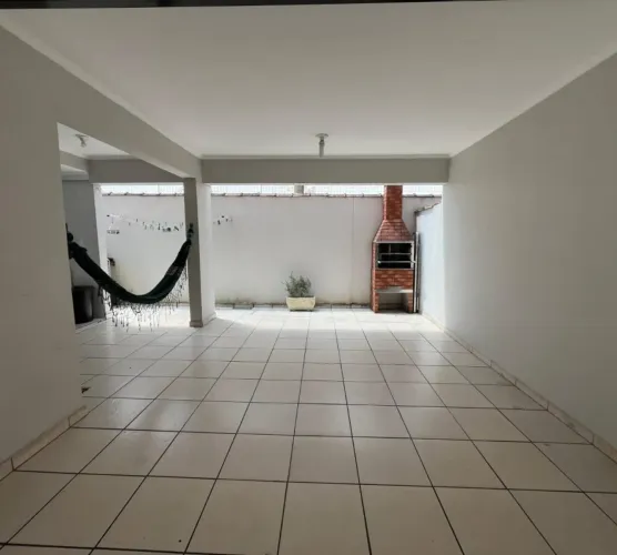 Sobrados para Venda em São Vicente no bairro Centro