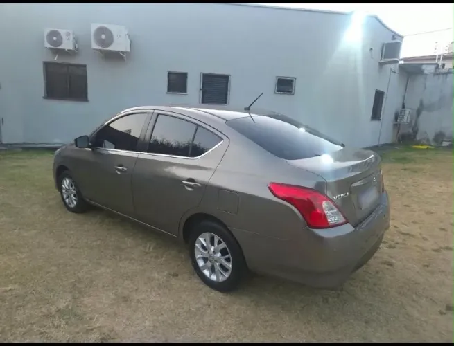 Nissan Versa SL 1.6 16V Flexstart 4P Mec. 2016