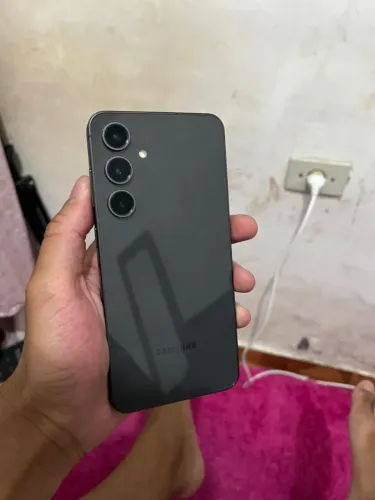 S24 fe somente troco por outro celular (LEIA A DESCRIÇÃO)