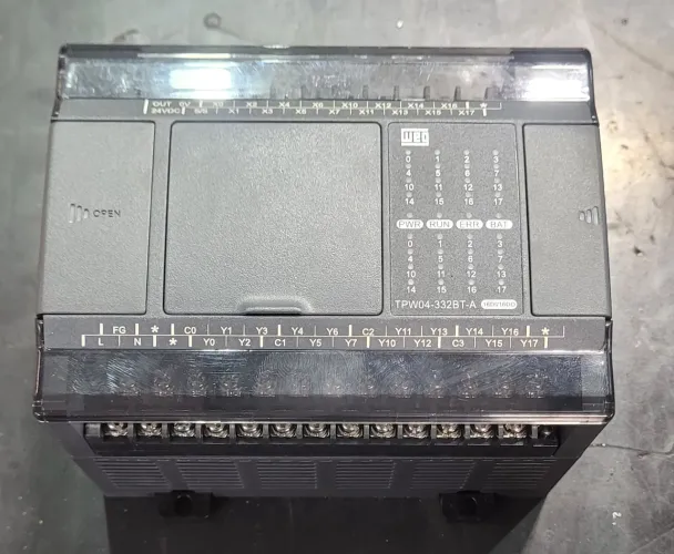 Controlador Lógico Programável (CLP) WEG TPW04-332BT-A