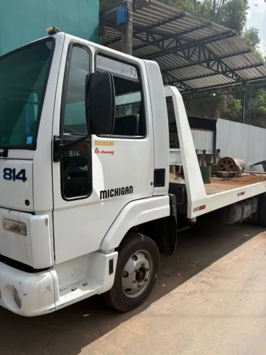 Caminhão ford cargo 814 guincho/ plancha 