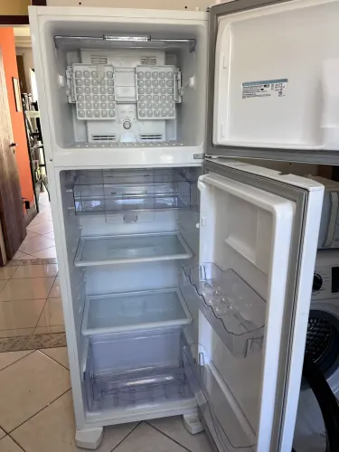 Geladeira eletrolux tf 39