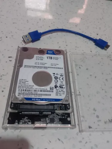 HD EXTERNO SATA 1TB com case 3.0/oportunidade única!