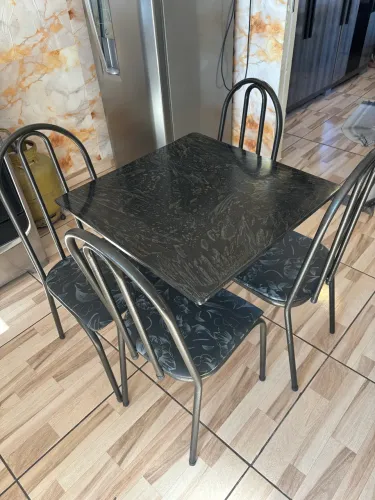 Mesa de 4 lugares