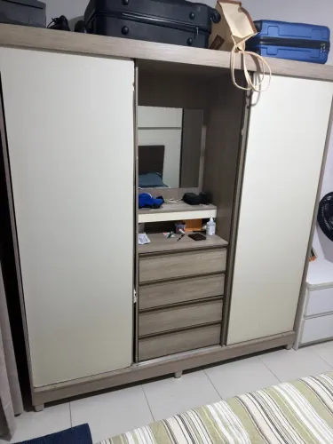 Guarda roupa