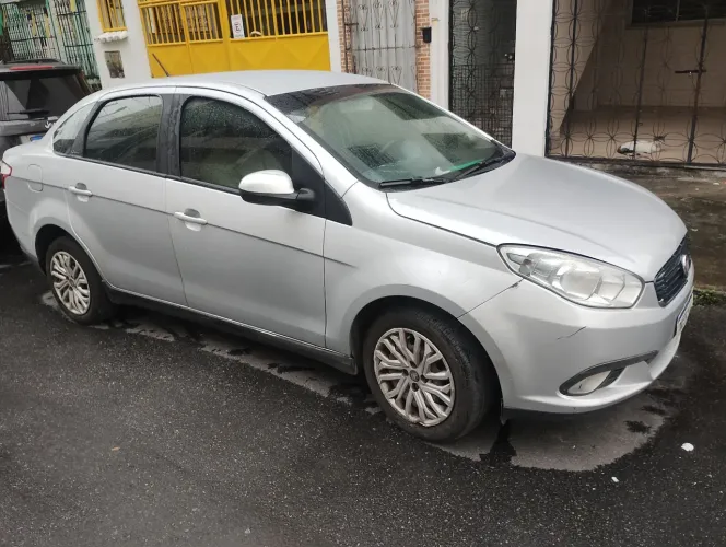 Fiat Grand Siena Essence 1.6 Flex 16V 2017