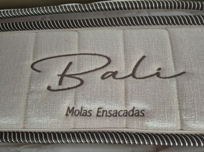 Cama box Queen
