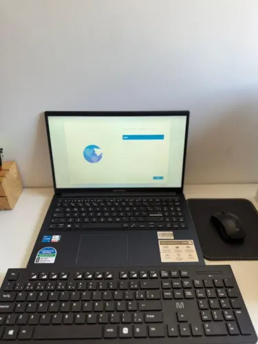 Notbook Asus Vivobook I5 8GB 512GB  SSD 156P