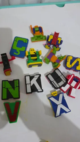 coleção completa robôs letronix anos 2000 revista recreio