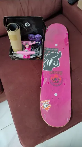 Skate Black sheep