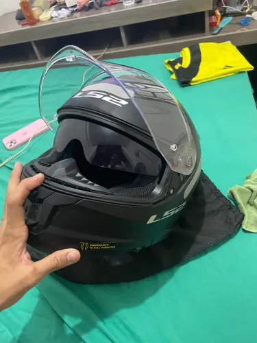 Capacete LS2 novão
