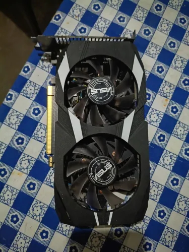 Dual GTX 1650 4g Asus liga mas não dá video negociável