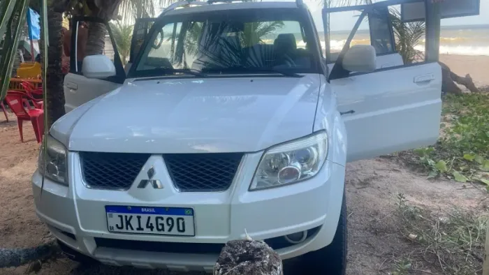 Mitsubishi Pajero TR4 2.0/ 2.0 Flex 16V 4X4 Aut. 2013