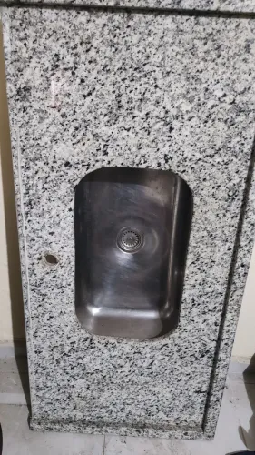 Pia de Granizo Cinza Corumbá com Cuba Inox - 1,30 m x 0,62 m
