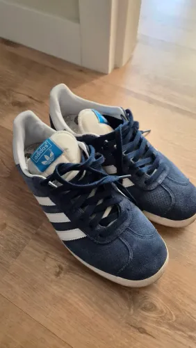 Tenis adidas gazelle azul novinho