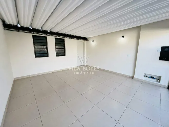 CASA PARA LOCAÇÃO, 2 QUARTOS, 2 VAGAS, NO BAIRRO JARDIM BRASÍLIA