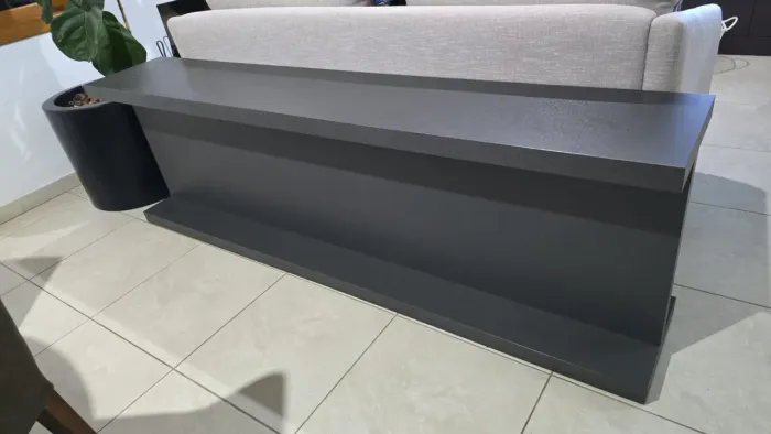 Aparador de mesa seminovo