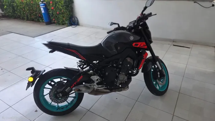Moto MT09