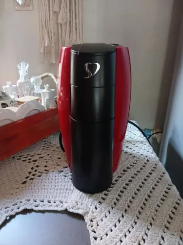 Cafeteira elétrica love 3 corações 