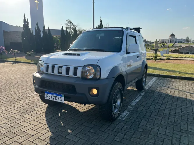 Suzuki Jimny 4sun 1.3 16V 2014