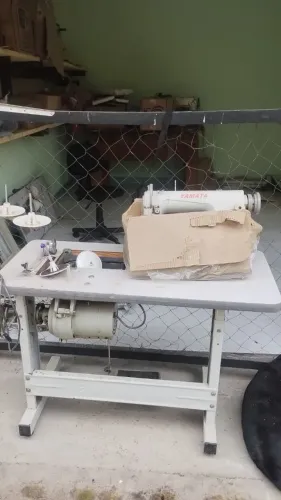 Vendo máquina industrial semi nova yamata