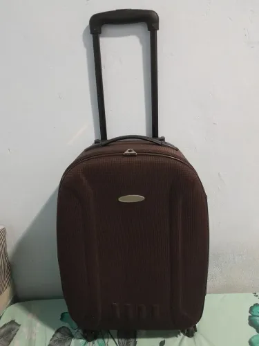 VENDO MALA