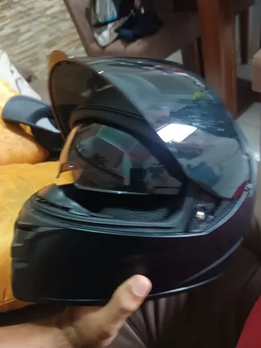 Capacete importado LVS ! R$ 250