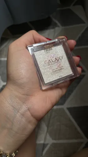 ILUMINADOR NINA MAKEUP