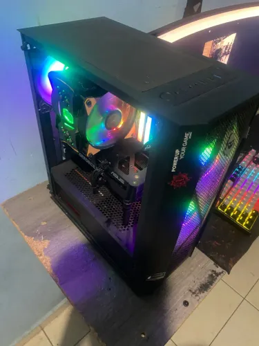 Setup gamer pra ir embora