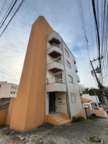 Vendo Prédio Residencial poucos metros da UFSC!