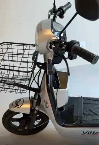 Scooter YIWU Vitte 500w nova com NF
