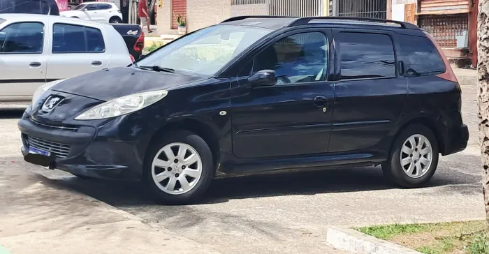 Peugeot 207 SW XR Sport 1.4 Flex 8V 5P 2011