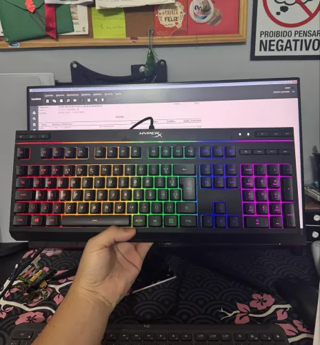 teclado hyperx alloy core rgb