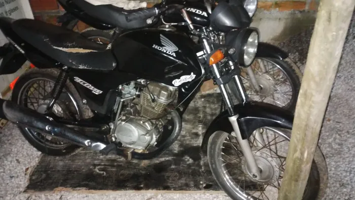 Troco as duas cg150 cg125 por Falcon XT só chama