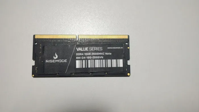Memória RAM, 16Gb, DDR4, 2666Mhz, Risen Mode, Usada