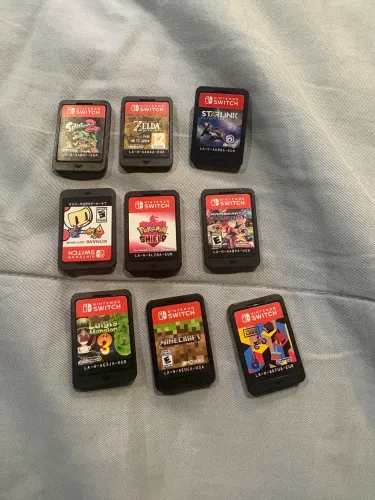 Vendo 9 cartões de jogos Nintendo switch usados e em ótimo estado